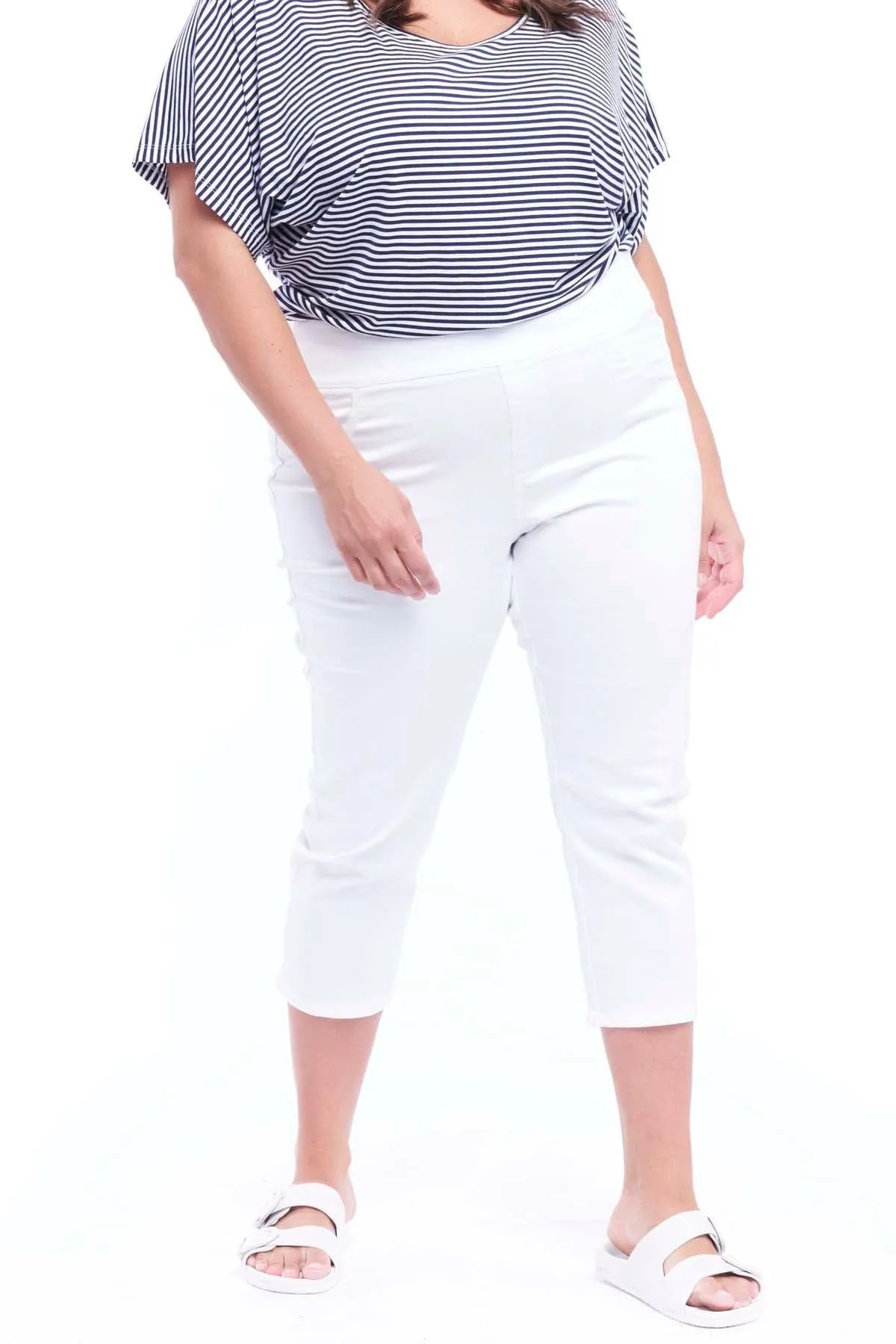 Betty Basics Maisie Capri Jean in White