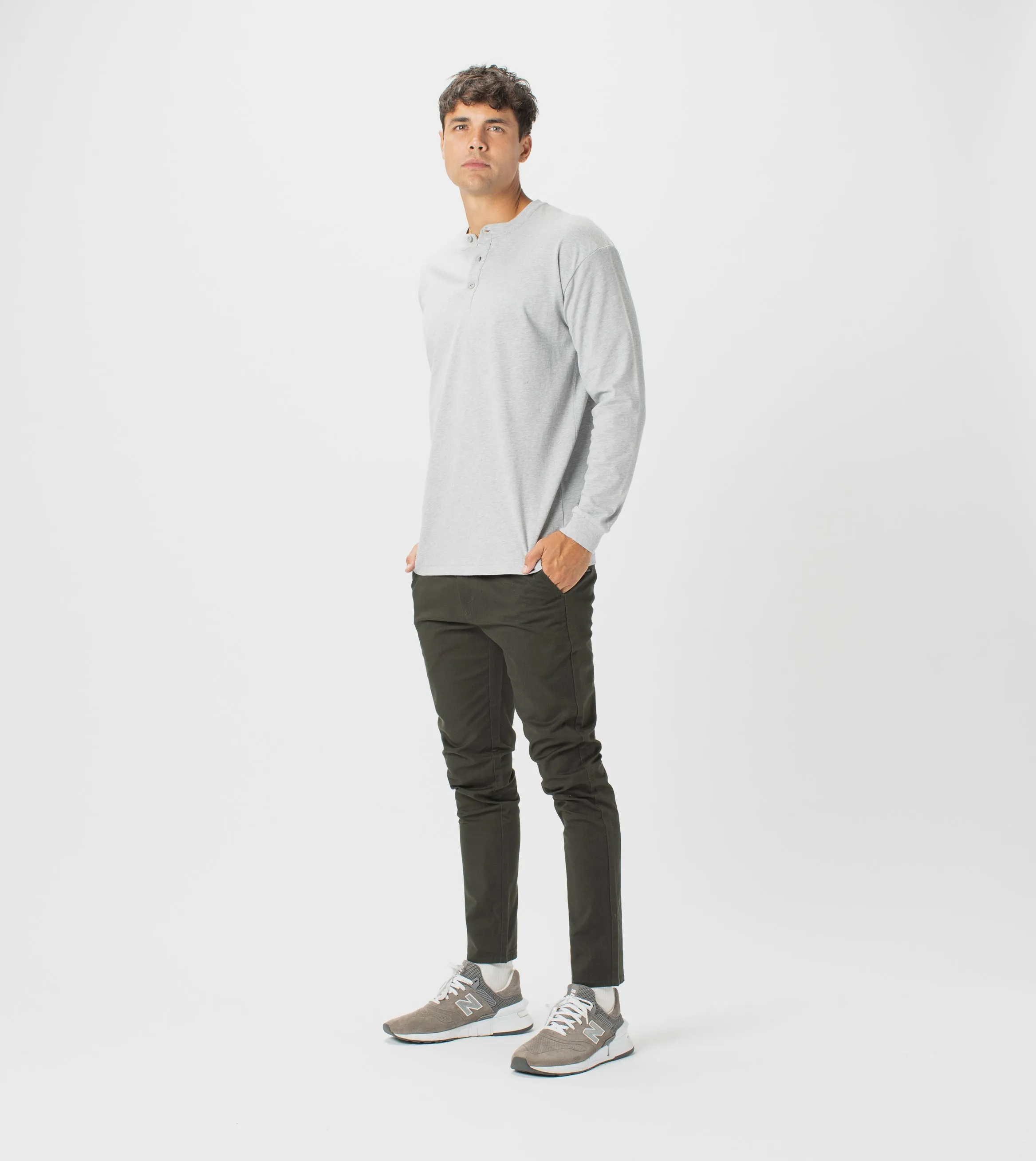 Henley LS Tee Silver Marle