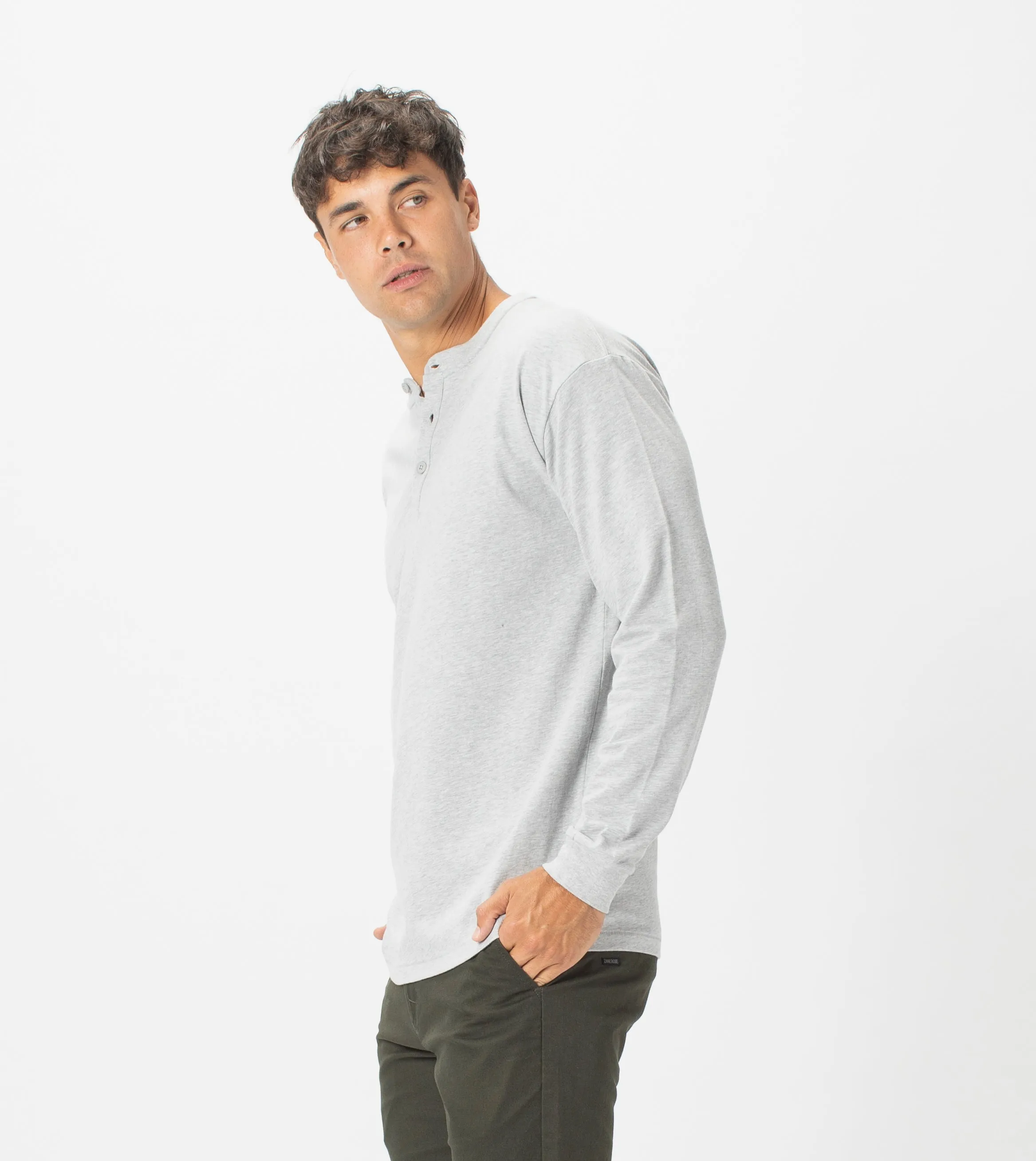 Henley LS Tee Silver Marle