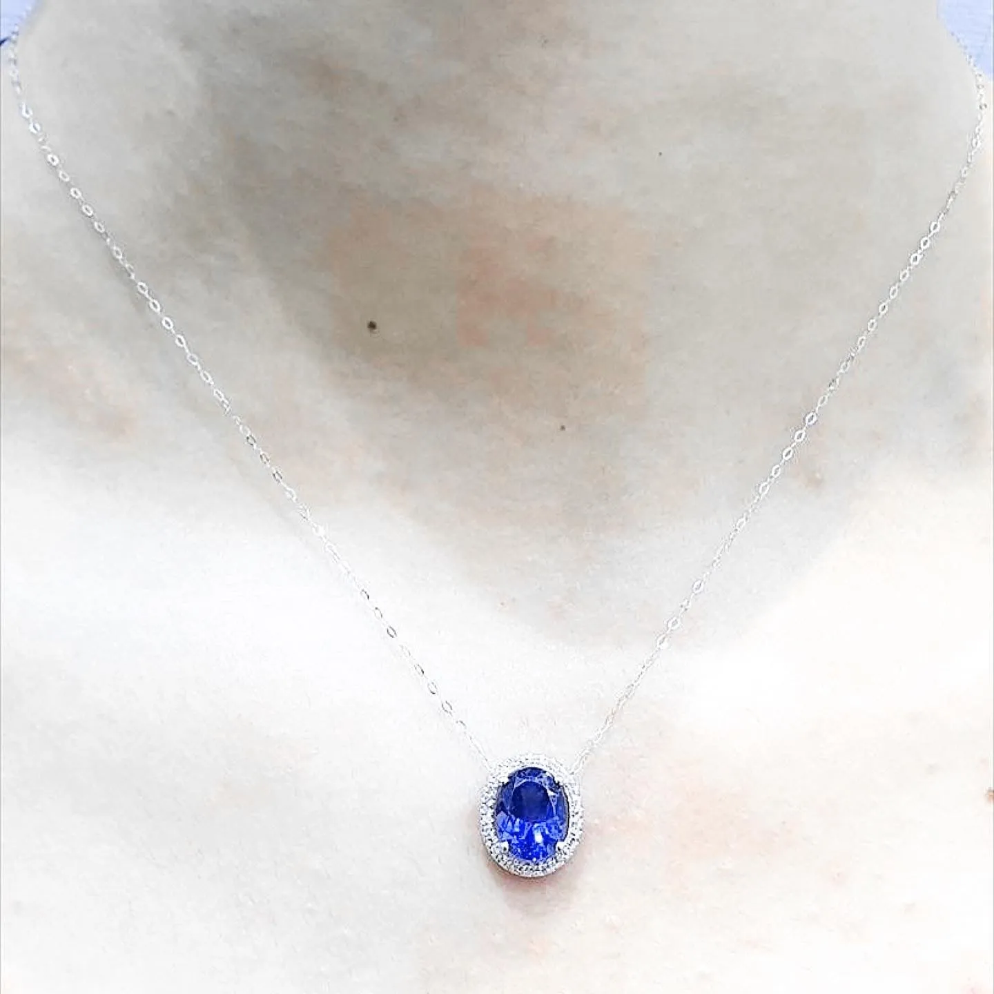 #LoveLVNA | Blue Sapphire Gemstones Halo Diamond Necklace 16-18" 18kt