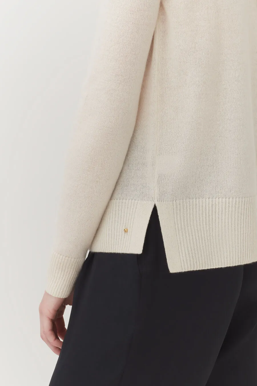 Single-Origin Cashmere Cardigan